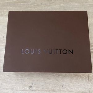 Louis Vuitton box